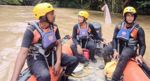Misteri Hilangnya Pemilik Motor di Sungai Batang Mesumai, Tim SAR Lakukan Pencarian
